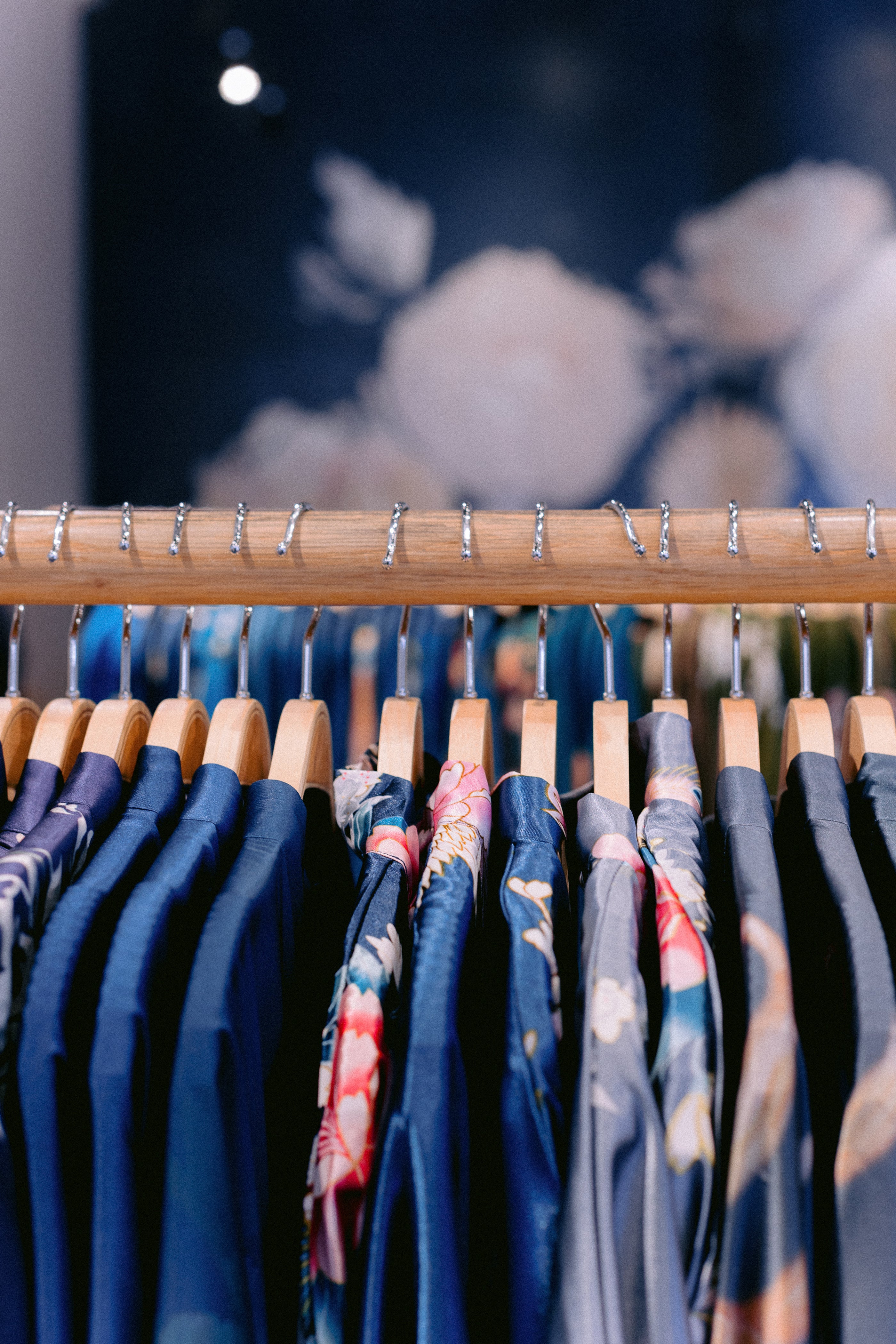 The Difference Between Charmeuse & Silk Kimono Robe Fabrics