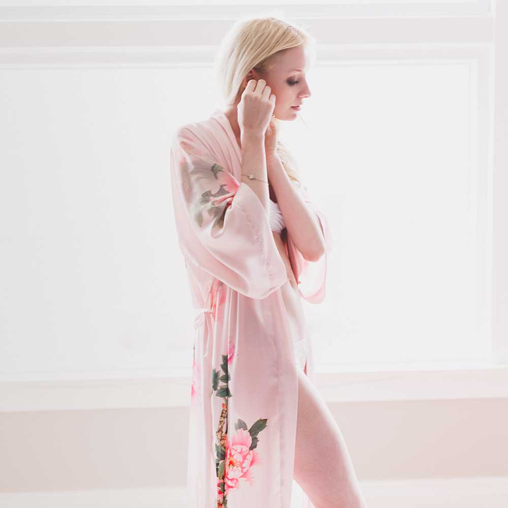 Who Can Wear a Kimono? How to Wear a Kimono Respectfully