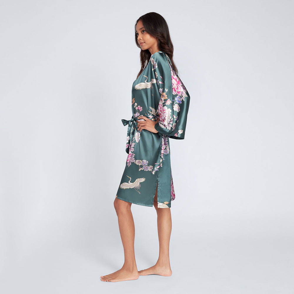 Chrysanthemum & Crane Kimono Robe - Short | KIM+ONO – Kimandono.com