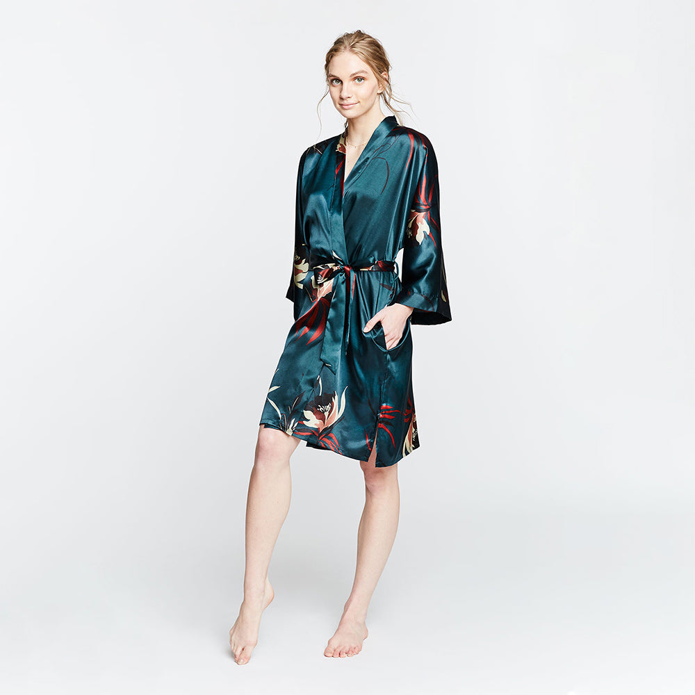 Hana Satin Kimono Robe - Short | Kimono Robe With Pockets – Kimandono.com