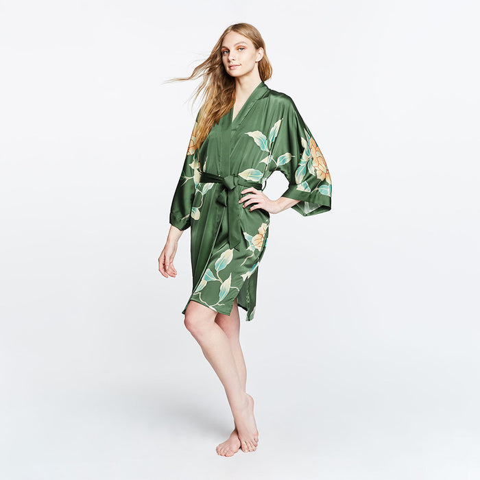 Aimi Floral Short Kimono Robe Wrap | KIM + ONO – Kimandono.com