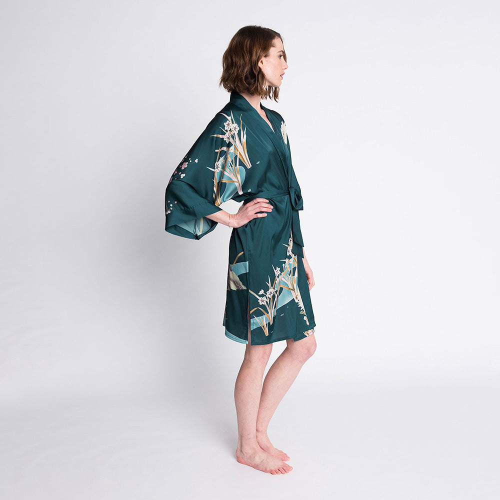 Woman's Spring Short Floral Kimono Robe | KIM+ONO – kimandono.com