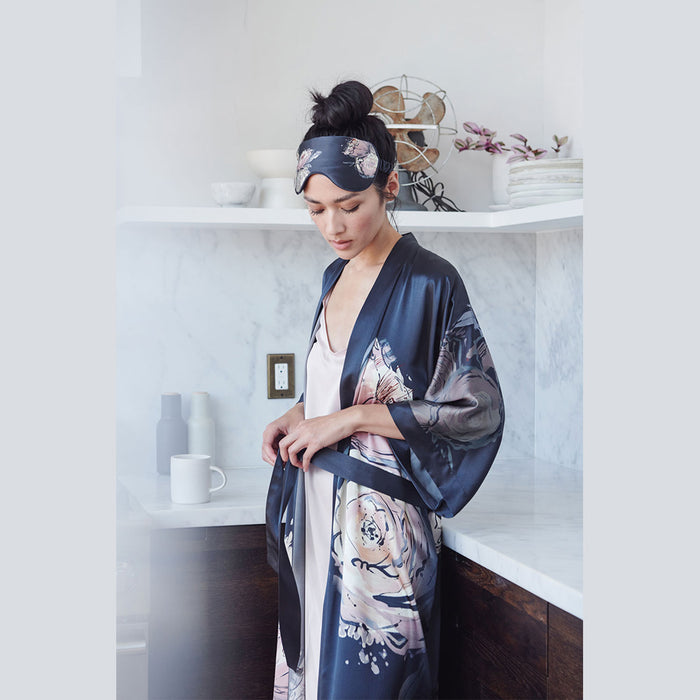 Jia Washable Silk Long Lightweight Kimono Robe | KIM+ONO – kimandono.com