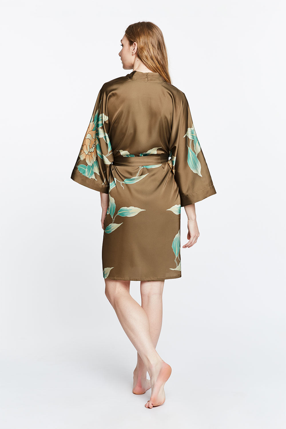 Aimi Floral Short Kimono Robe Wrap | KIM + ONO – Kimandono.com